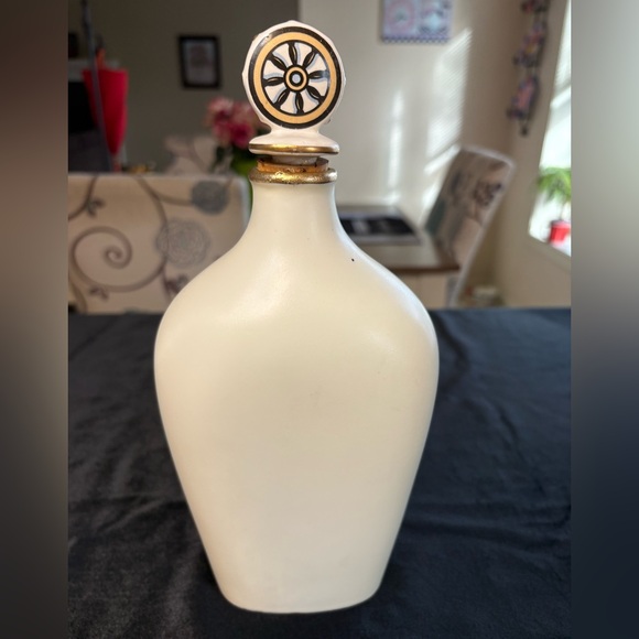 Rare Vintage Ceramic Liquor Decanter - Picture 4 of 8